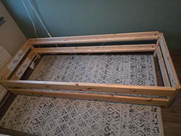 Grenen Stapelbaar Bedframe - Zo Goed Als Nieuw! - afbeelding 1 Grenen Stapelbaar Bedframe - Zo Goed Als Nieuw! - afbeelding 1