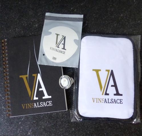 Vins Alsace set wijnaccessoires koelmanchet stop schenktuit, Verzamelen, Merken en Reclamevoorwerpen, Zo goed als nieuw, Gebruiksvoorwerp