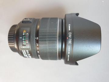 Canon EFS 15-85 IS USM met fiter en zonnekap