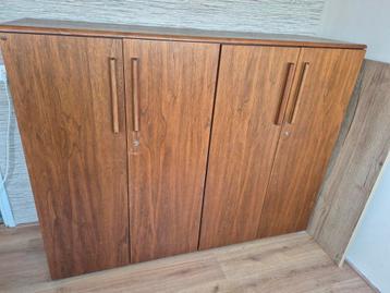 Massief Eiken Kast - Veel Opbergruimte! - afbeelding 1 Massief Eiken Kast - Veel Opbergruimte! - afbeelding 1