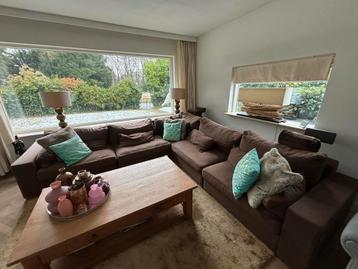 Grote bruine hoekbank