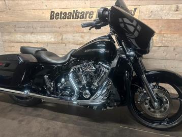 Schitterende Streetglide CVO 110ci  2016 Street glide