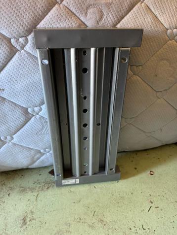 Ikea hoek bureau (Galant) - afbeelding 5 Ikea hoek bureau (Galant) - afbeelding 5