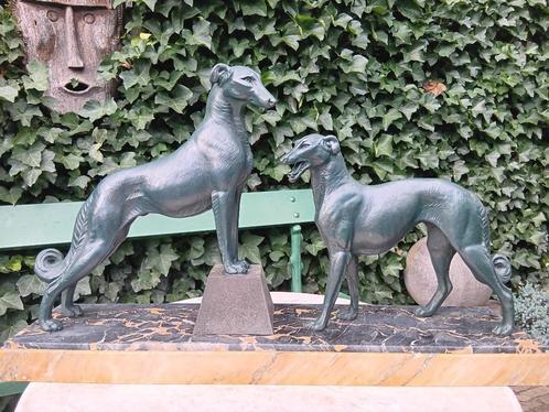 ART DECO samac beeld greyhounds borzoi France CARVIN?, Antiek en Kunst, Kunst | Beelden en Houtsnijwerken, Ophalen of Verzenden