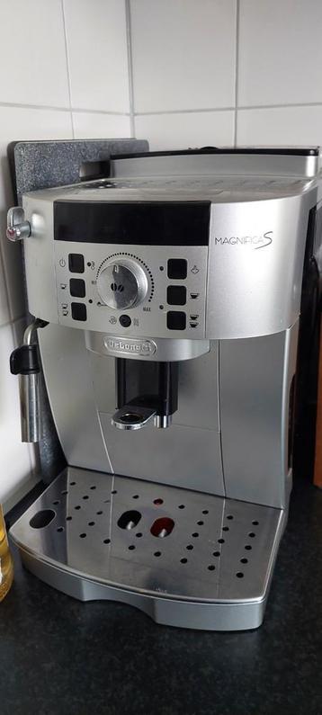 Delonghi Magnifica S koffiemachine, espressomachine
