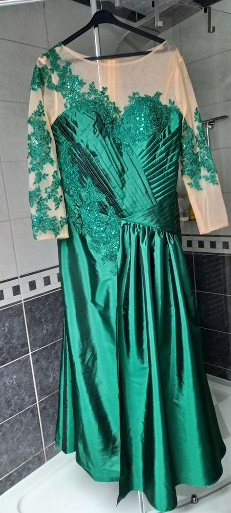 Hele mooie groene 'moeder van de bruid' jurk, Kleding | Dames, Jurken, Zo goed als nieuw, Maat 46/48 (XL) of groter, Groen, Onder de knie