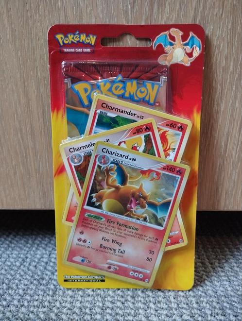 Platinum Charizard cracked ice holo 3-pack blister - Pokemon, Hobby en Vrije tijd, Verzamelkaartspellen | Pokémon, Zo goed als nieuw