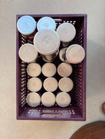 21 Illy blikken - gratis af te halen in amsterdam noord