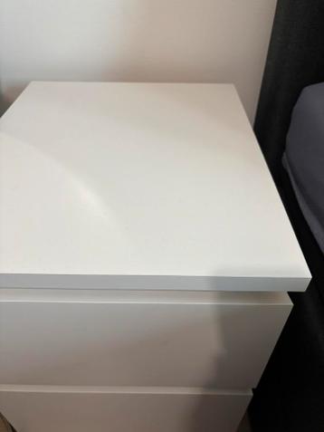 Twee keer ikea MALM nachtkastje - afbeelding 4 Twee keer ikea MALM nachtkastje - afbeelding 4