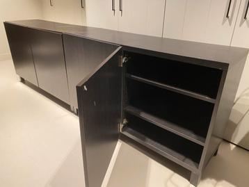 IKEA Besta Dressoir - Donkerbruin - (2x) 120x42x74 cm - afbeelding 2 IKEA Besta Dressoir - Donkerbruin - (2x) 120x42x74 cm - afbeelding 2