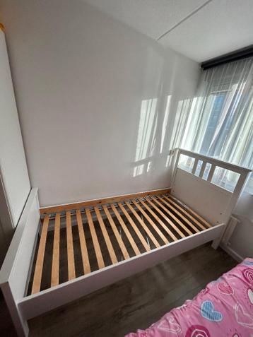 IKEA Hemnes bedframe - afbeelding 2 IKEA Hemnes bedframe - afbeelding 2