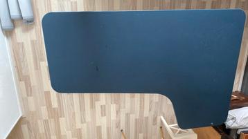 Bureau 160x110, donkerblauw blad. IKEA Bekant - afbeelding 2 Bureau 160x110, donkerblauw blad. IKEA Bekant - afbeelding 2