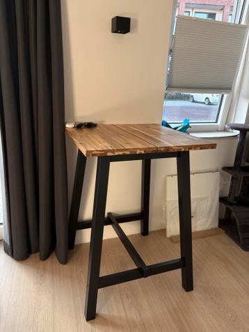 Moderne bartafel van Ikea - afbeelding 1 Moderne bartafel van Ikea - afbeelding 1