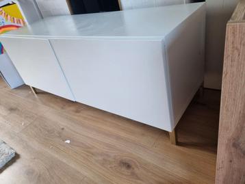 Ikea Besta kastje - wit met 2 grote lades - afbeelding 4 Ikea Besta kastje - wit met 2 grote lades - afbeelding 4