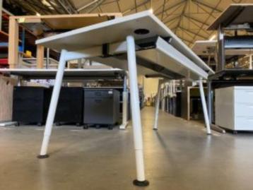 Bureau met knop 180x80xH68-88 cm, 39 stuks - afbeelding 10 Bureau met knop 180x80xH68-88 cm, 39 stuks - afbeelding 10