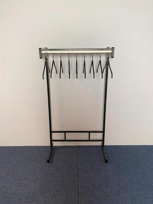 Staande kapstok Oostwoud (9 hangers), aluminium/zwart, Huis en Inrichting, Woonaccessoires | Kapstokken, Gebruikt, Staande kapstok