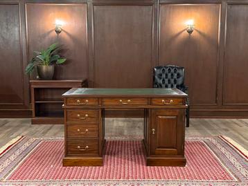 INKOOP/VERKOOP klassieke bureaus en Chesterfield stoelen - afbeelding 5 INKOOP/VERKOOP klassieke bureaus en Chesterfield stoelen - afbeelding 5