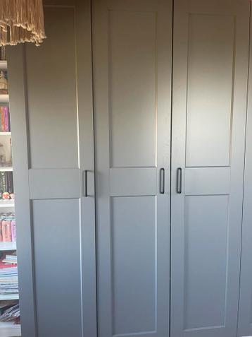 IKEA Pax kast Grimo grijs 200cm breed 236cm hoog - afbeelding 4 IKEA Pax kast Grimo grijs 200cm breed 236cm hoog - afbeelding 4
