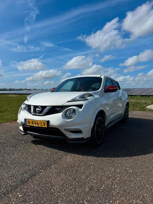 Nissan Juke Nismo RS 1.6 Dig-t 4WD CVT 2015 Wit, Auto's, Nissan, Particulier, Juke, 4x4, ABS, Achteruitrijcamera, Airbags, Airconditioning