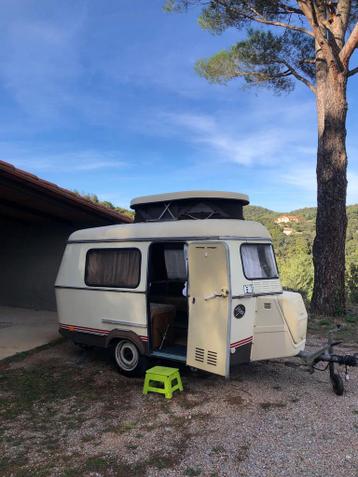 Te koop Eriba Puck caravan. Superlicht 500 kg Vakantie klaar