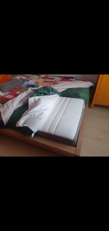 IKEA Malm bed 160x200 + matrassen - afbeelding 2 IKEA Malm bed 160x200 + matrassen - afbeelding 2