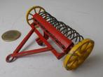 1955 Dinky Toys 324 FARM HAY RAKE.