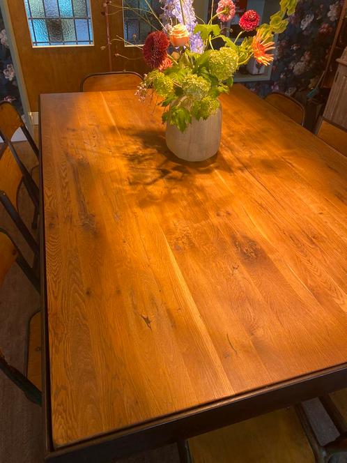 Unieke, custom made eettafel - werktafel vintage -feel, Huis en Inrichting, Tafels | Eettafels, Zo goed als nieuw, 100 tot 150 cm