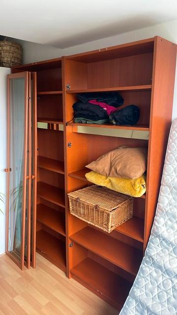 IKEA Billy boekenkasten met glazen deuren, 2 stuks, 4 deuren - afbeelding 6 IKEA Billy boekenkasten met glazen deuren, 2 stuks, 4 deuren - afbeelding 6