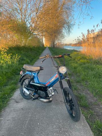 INKOOP tomos bied alles aan