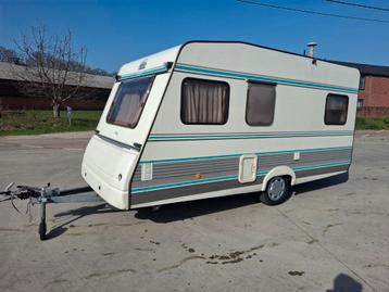 Prachtige tec caravan tekoop