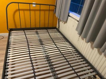 Metalen bedframe (140x200cm) donkergrijs incl. lattenbodems - afbeelding 2 Metalen bedframe (140x200cm) donkergrijs incl. lattenbodems - afbeelding 2