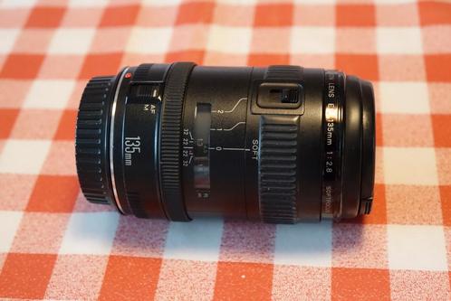 Canon EF 135mm F2.8 soft focus, Audio, Tv en Foto, Fotografie | Lenzen en Objectieven, Gebruikt, Telelens, Ophalen of Verzenden