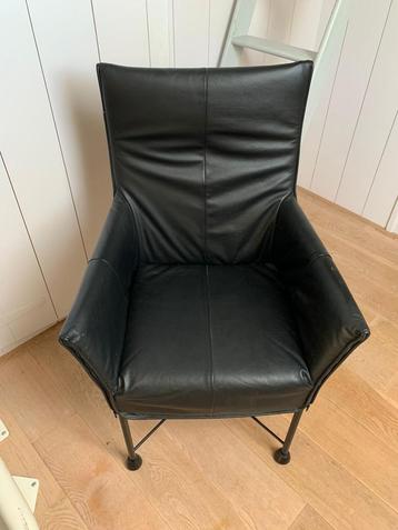 Lederen fauteuil van Gerard van den Berg 