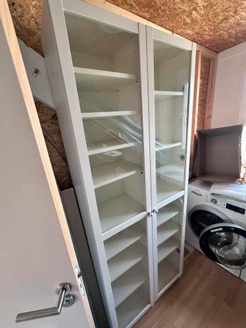 IKEA Billy Kast met glazen deuren - afbeelding 2 IKEA Billy Kast met glazen deuren - afbeelding 2