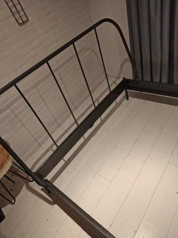 Kopardal IKEA bedframe 140x200 - Stevig en compleet - afbeelding 2 Kopardal IKEA bedframe 140x200 - Stevig en compleet - afbeelding 2