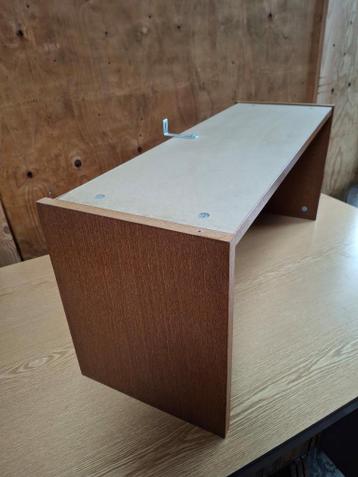 Ikea Billy bovendeel kersen 80x28x35 cm - afbeelding 3 Ikea Billy bovendeel kersen 80x28x35 cm - afbeelding 3