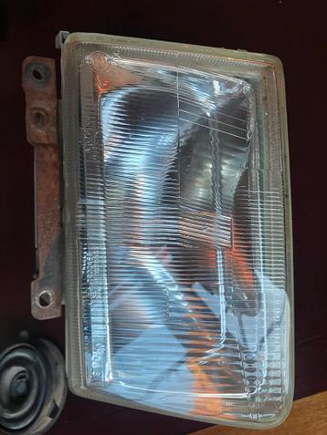 GEZOCHT KOPLAMP RECHTS VALEO 7R02466