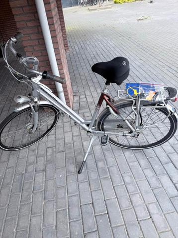 Gazelle fiets met lage instap en versnellingen