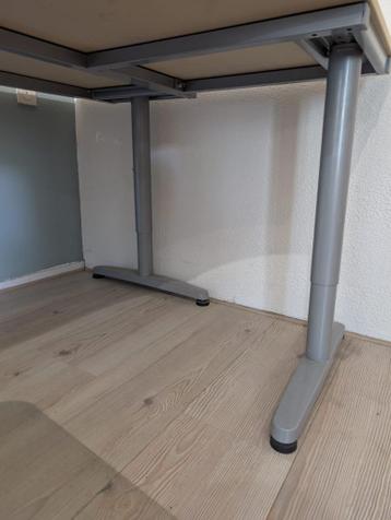 Bureau, verlengt (Galant, IKEA) - afbeelding 3 Bureau, verlengt (Galant, IKEA) - afbeelding 3