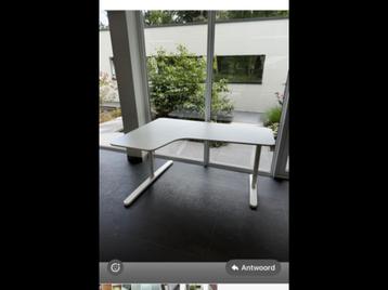 Bureau bekant - afbeelding 2 Bureau bekant - afbeelding 2