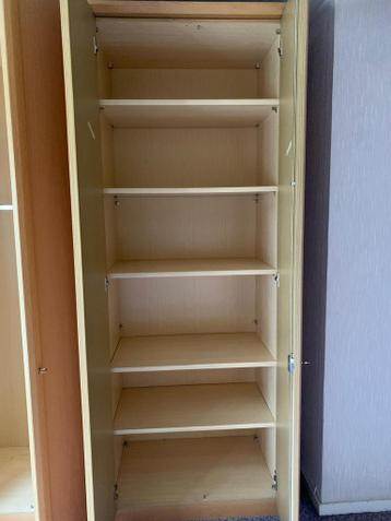 Kledingkast - afbeelding 2 Kledingkast - afbeelding 2