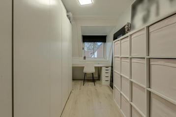 Hele grote Ikea Pax kast. Zgan! 3 meter. Kledingkast. - afbeelding 3 Hele grote Ikea Pax kast. Zgan! 3 meter. Kledingkast. - afbeelding 3