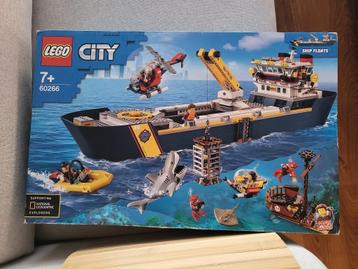 Legoschip  van Lego CITY(60266)