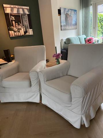 2 witte sfeervolle EKTORP JENNYLUND stoelen, IKEA - afbeelding 2 2 witte sfeervolle EKTORP JENNYLUND stoelen, IKEA - afbeelding 2