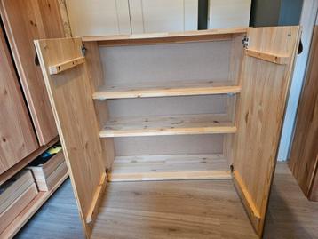 Ikea Ivar kast grenen 80x30x83 cm - afbeelding 2 Ikea Ivar kast grenen 80x30x83 cm - afbeelding 2