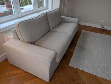 Ikea Kivik 3 zits bank beige met hocker/poef - zeer goed! - afbeelding 6 Ikea Kivik 3 zits bank beige met hocker/poef - zeer goed! - afbeelding 6