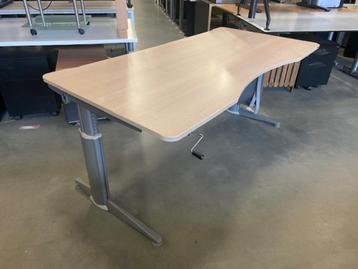 Verstelbaar bureau met slinger 180x90xH62-91 cm, 850 stuks - afbeelding 14 Verstelbaar bureau met slinger 180x90xH62-91 cm, 850 stuks - afbeelding 14