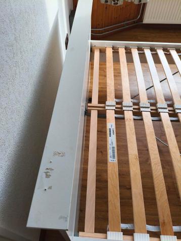 Wit bedframe met lattenbodem - afbeelding 3 Wit bedframe met lattenbodem - afbeelding 3