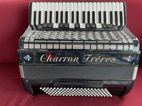 Italiaanse Charron Frères accordeon ( Mengascini) .Cassotto, Muziek en Instrumenten, Accordeons, Gebruikt, Toetsaccordeon, 120-bas