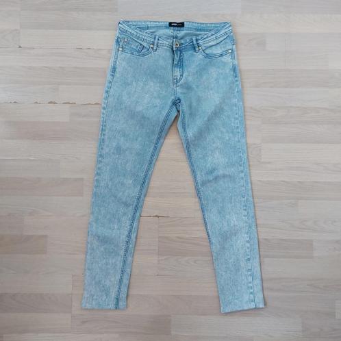 Eksept lichtblauwe jeans W30, Kleding | Dames, Spijkerbroeken en Jeans, Zo goed als nieuw, W30 - W32 (confectie 38/40), Blauw